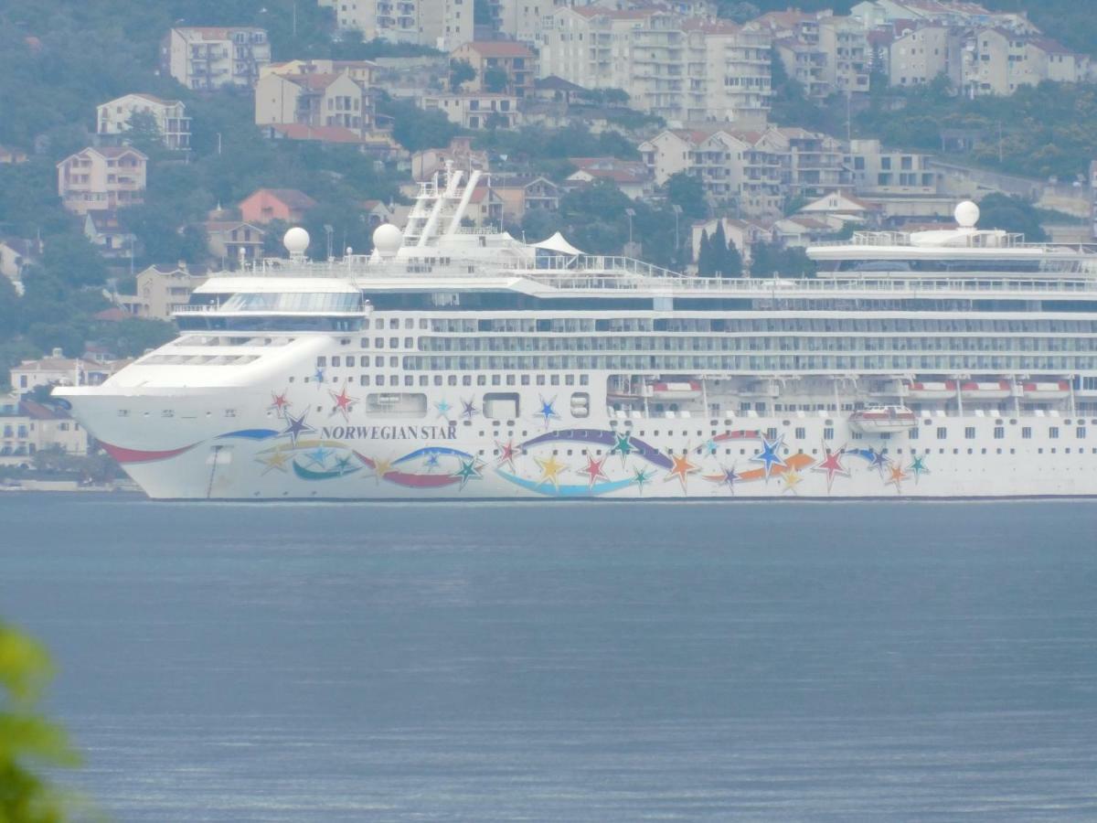 Apartman Posejdon Kotor Exterior foto