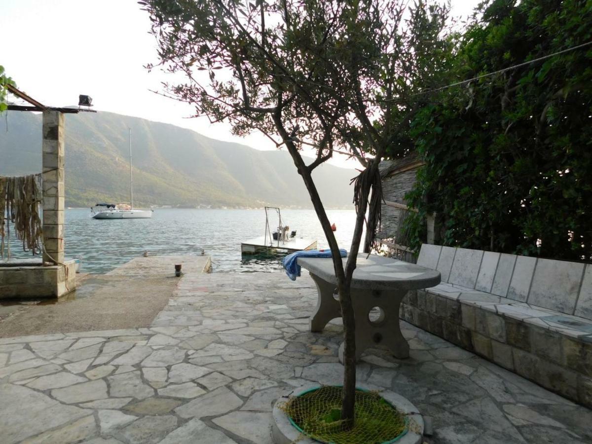 Apartman Posejdon Kotor Exterior foto
